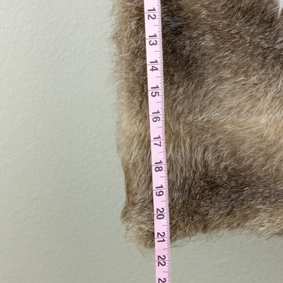 Modern Luxe Faux Fur Vest 🤎 Tan + Cream Collar - Picture 7 of 10